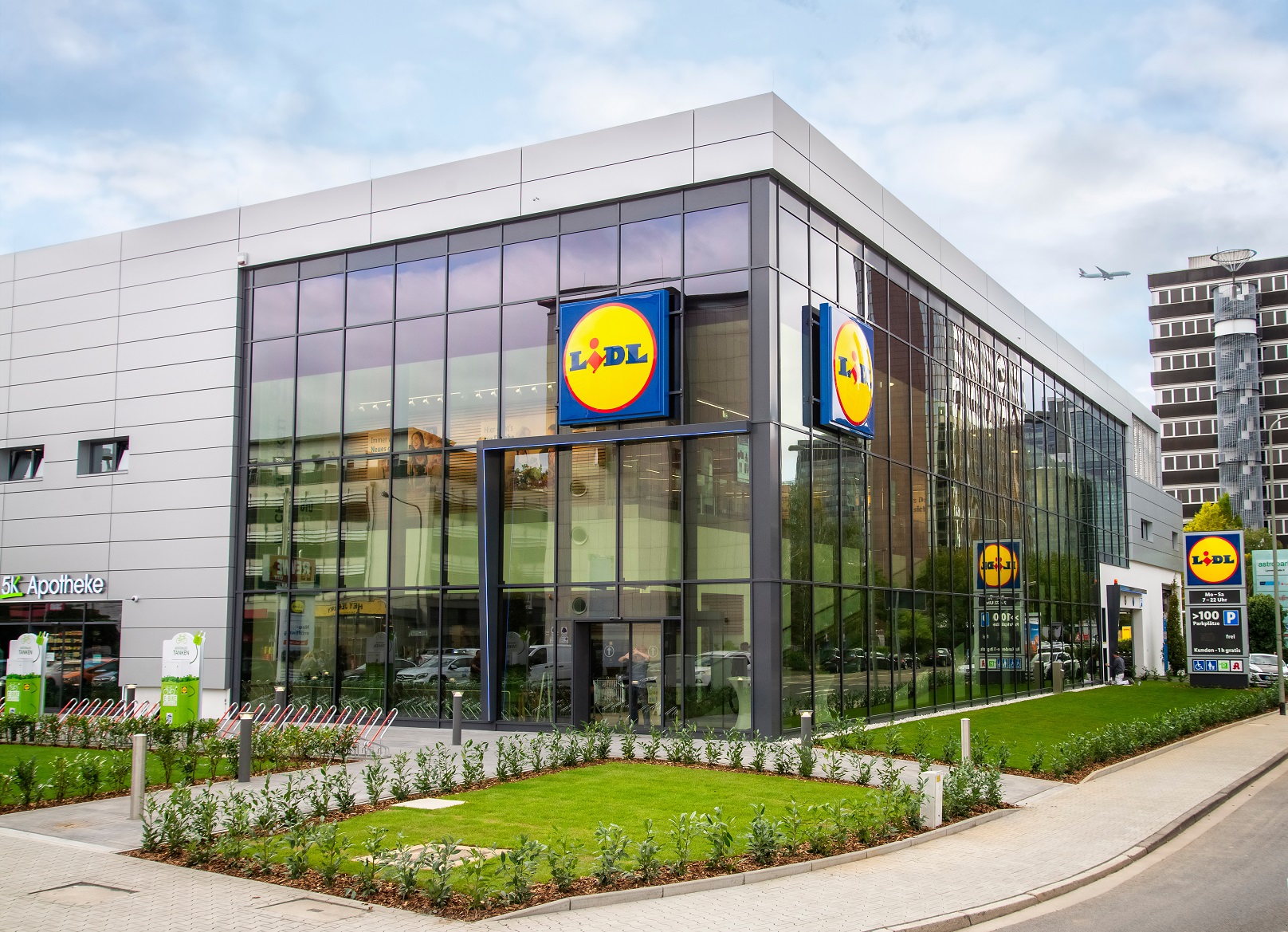 Moderne Einzelhandelsimmobilie mit einem Lidl-Markt